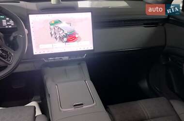 Позашляховик / Кросовер Zeekr 7X 2025 в 