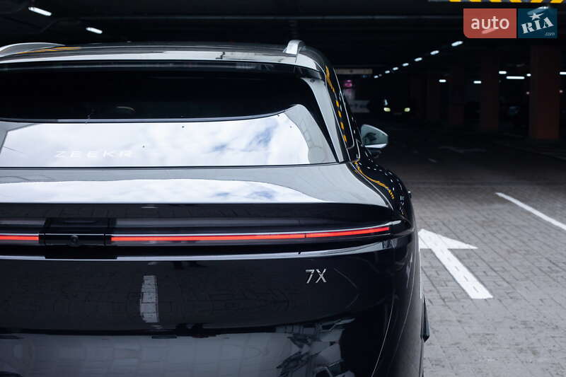 Внедорожник / Кроссовер Zeekr 7X 2025 в Киеве фото 5 Внедорожник / Кроссовер Zeekr 7X 2025 в Киеве