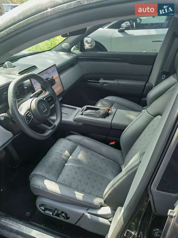 Позашляховик / Кросовер Zeekr 7X 2024 в Києві