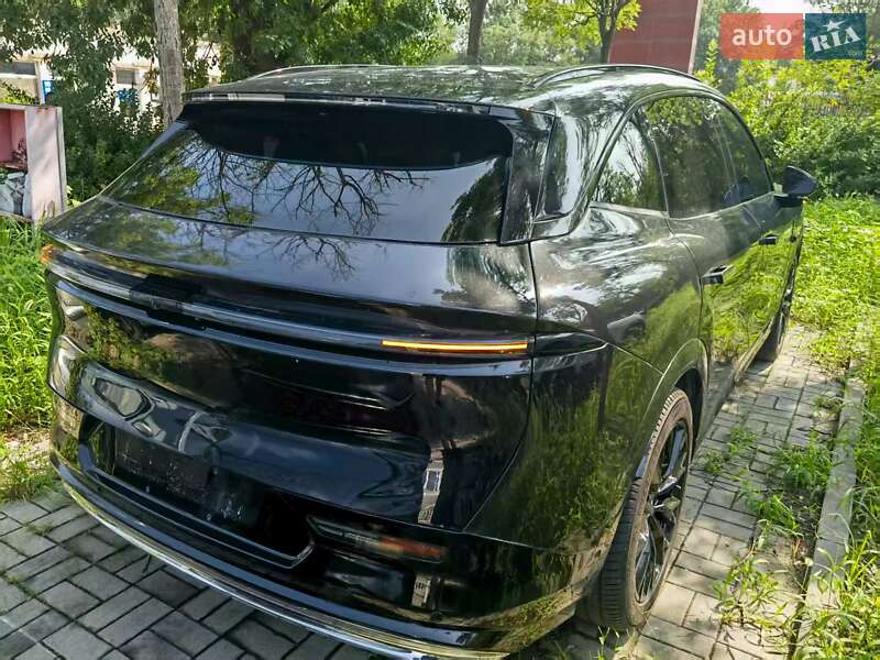 Позашляховик / Кросовер Zeekr 7X 2024 в Києві