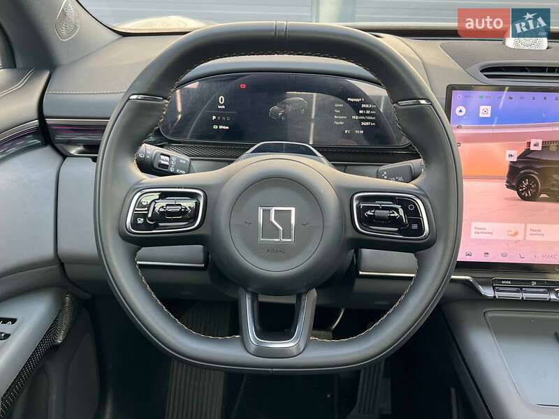 Позашляховик / Кросовер Zeekr 7X 2024 в Києві