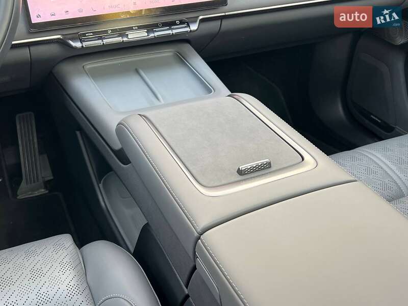 Позашляховик / Кросовер Zeekr 7X 2024 в Києві