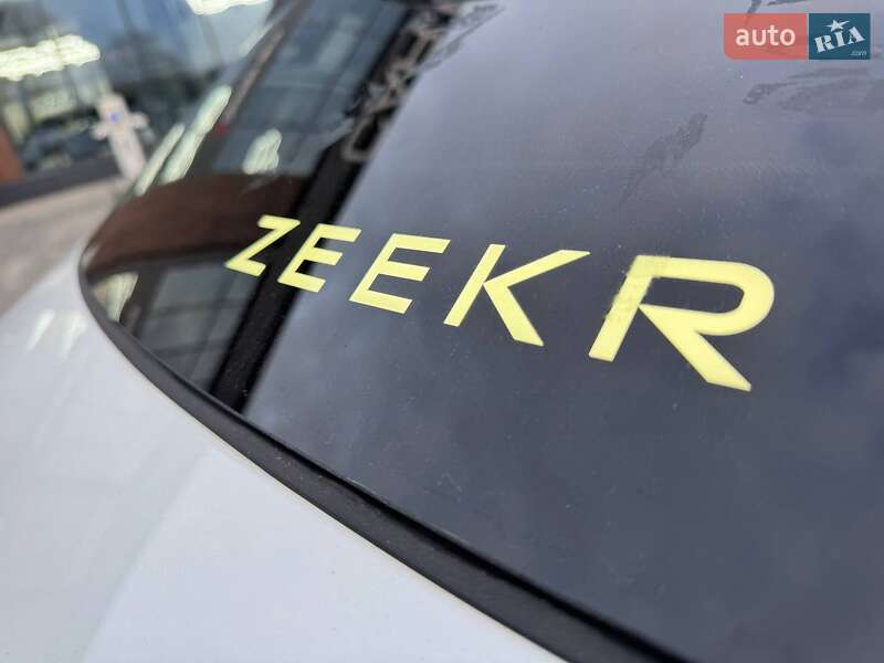 Внедорожник / Кроссовер Zeekr 7X 2024 в Киеве