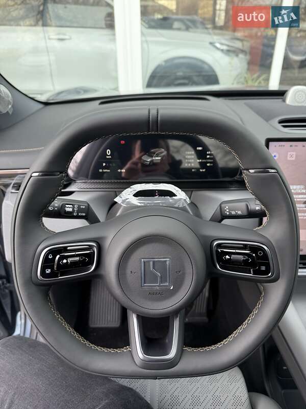 Внедорожник / Кроссовер Zeekr 7X 2025 в Харькове