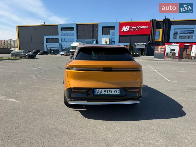 Позашляховик / Кросовер Zeekr 7X 2024 в Києві