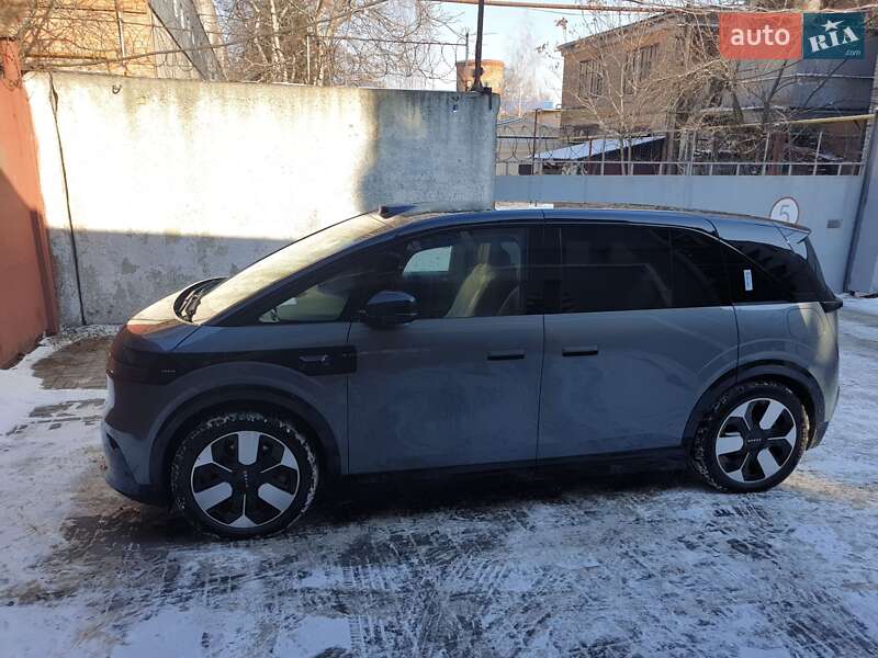 Минивэн Zeekr Mix 2024 в Днепре