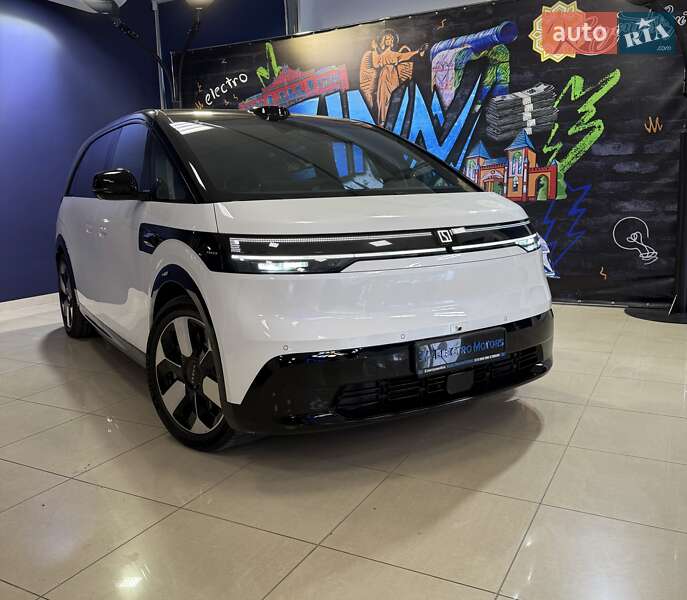 Минивэн Zeekr Mix 2024 в Кропивницком