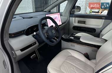 Минивэн Zeekr Mix 2024 в 
