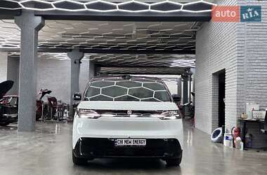Минивэн Zeekr Mix 2024 в 