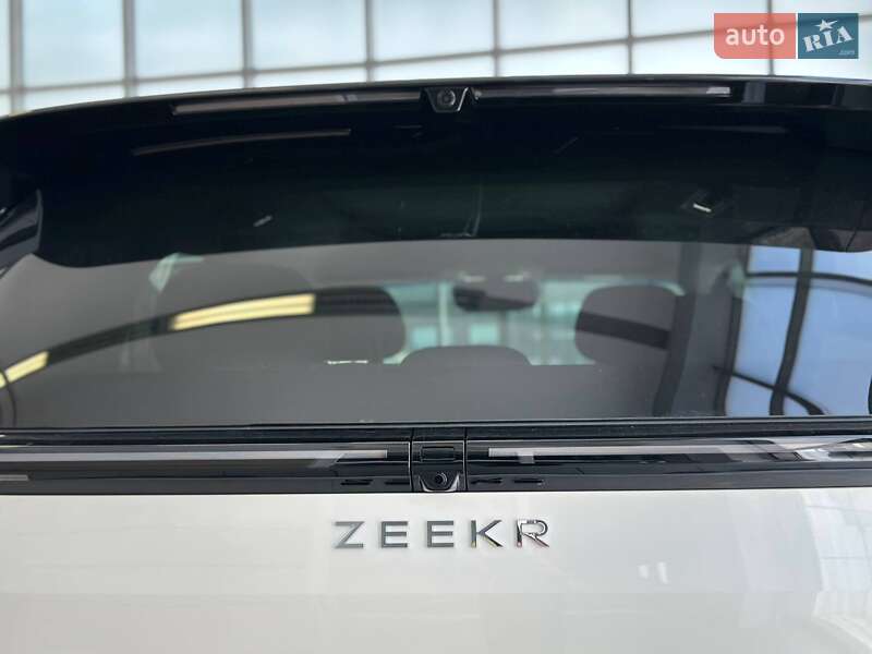 Мінівен Zeekr Mix 2025 в Києві