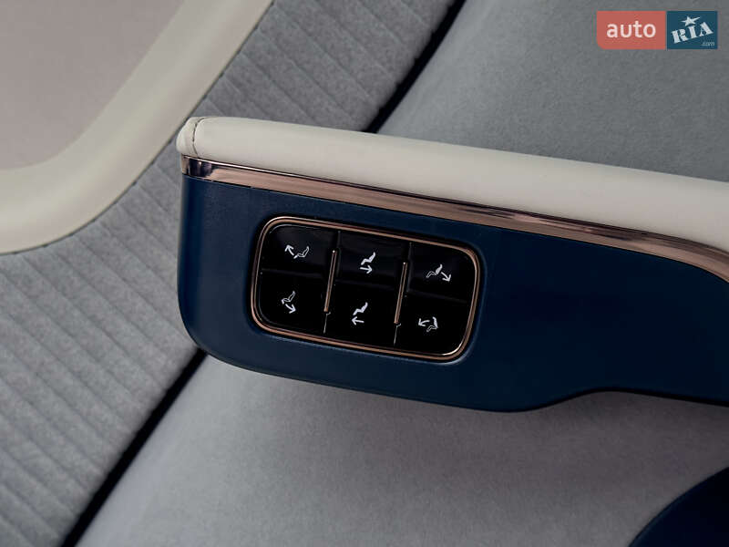 Мінівен Zeekr Mix 2025 в Києві