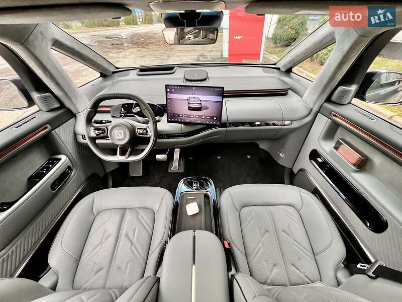 Мінівен Zeekr Mix 2024 в Києві