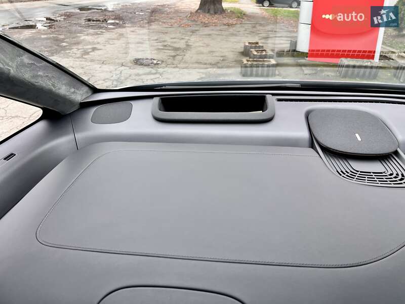 Мінівен Zeekr Mix 2024 в Києві