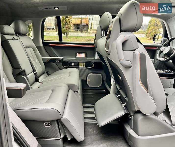 Мінівен Zeekr Mix 2024 в Києві