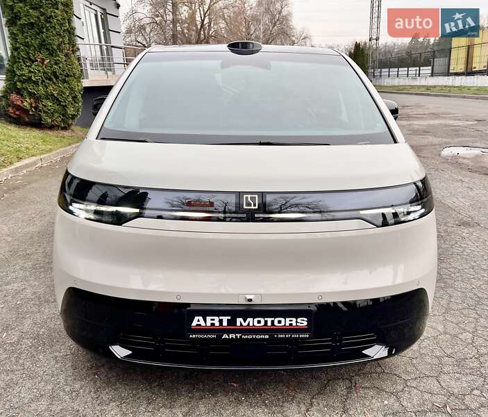 Мінівен Zeekr Mix 2024 в Києві