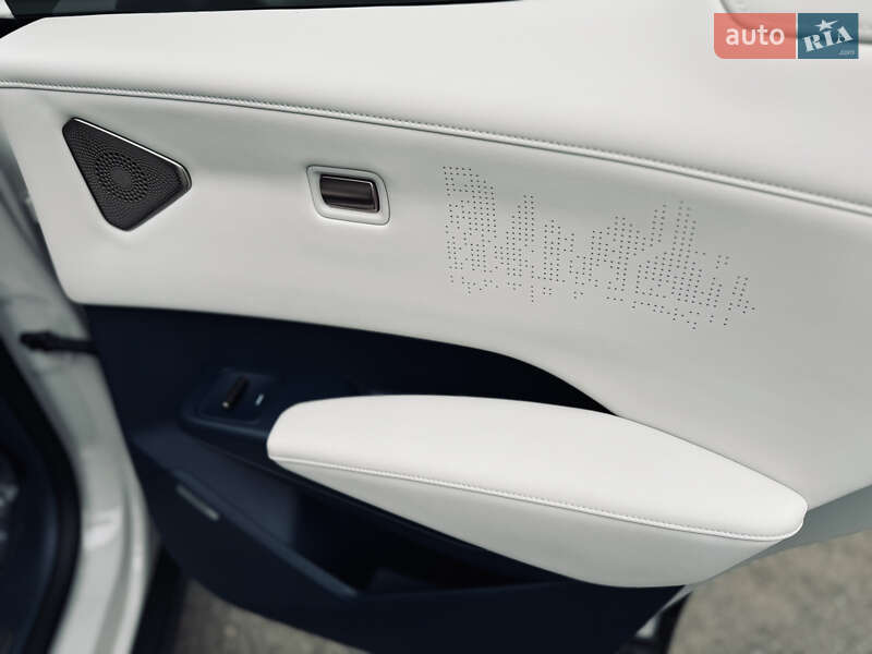 Хэтчбек Zeekr X 2023 в Киеве