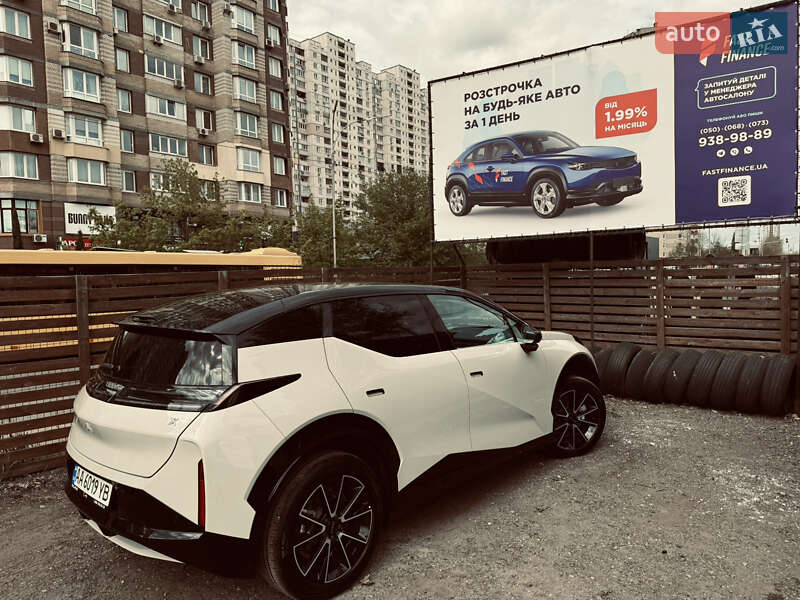Хэтчбек Zeekr X 2023 в Киеве