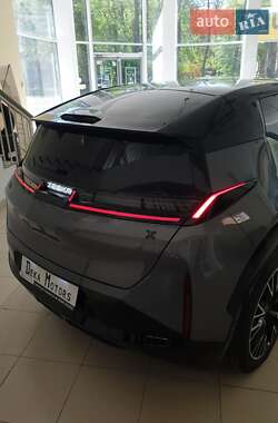Позашляховик / Кросовер Zeekr X 2023 в 