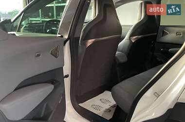 Внедорожник / Кроссовер Zeekr X 2025 в 