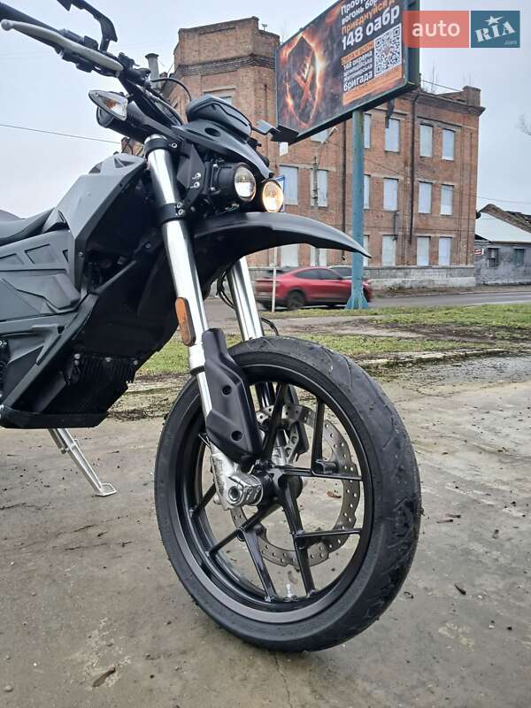Мотоцикл Супермото (Motard) Zero FXS 2021 в Кременчуге