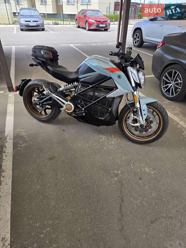 Мотоцикл Без обтекателей (Naked bike) Zero SR/F 2020 в Киеве фото 5 Мотоцикл Без обтекателей (Naked bike) Zero SR/F 2020 в Киеве