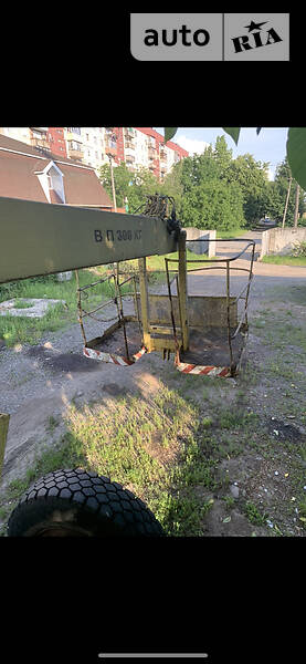 Автовышка ЗИЛ 130 1991 в Мукачево