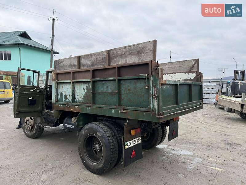 Самосвал ЗИЛ 130 1987 в Сваляве