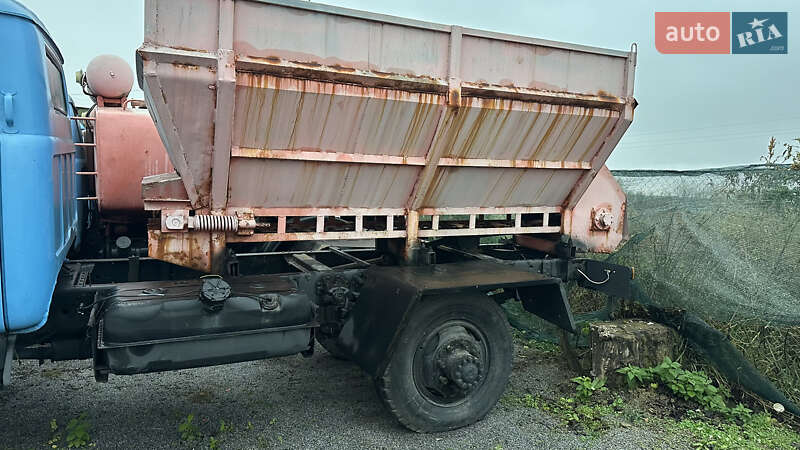 Пескоразбрасывающая машина ЗИЛ 130 1988 в Виннице