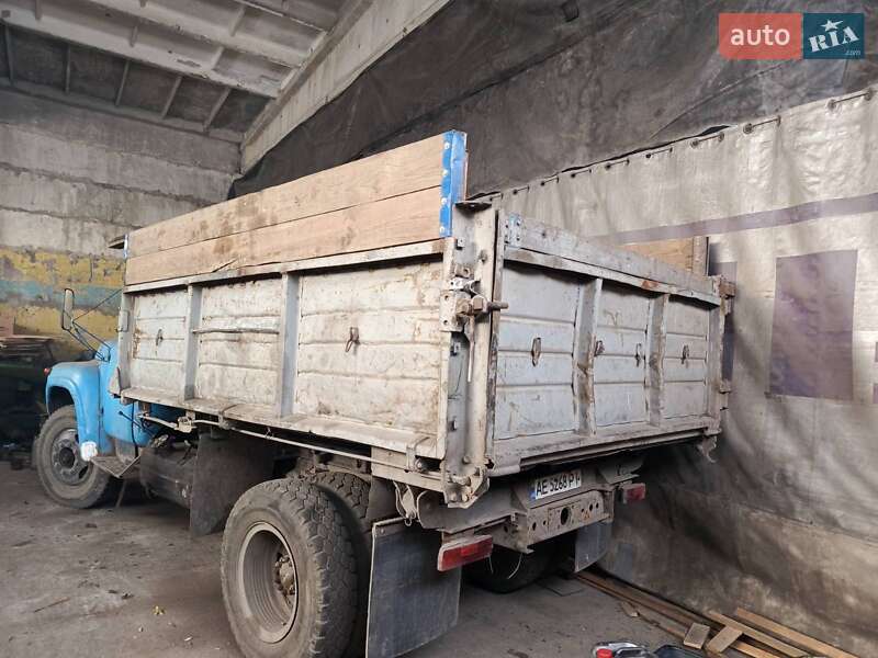 Самосвал ЗИЛ 130 1988 в Павлограде