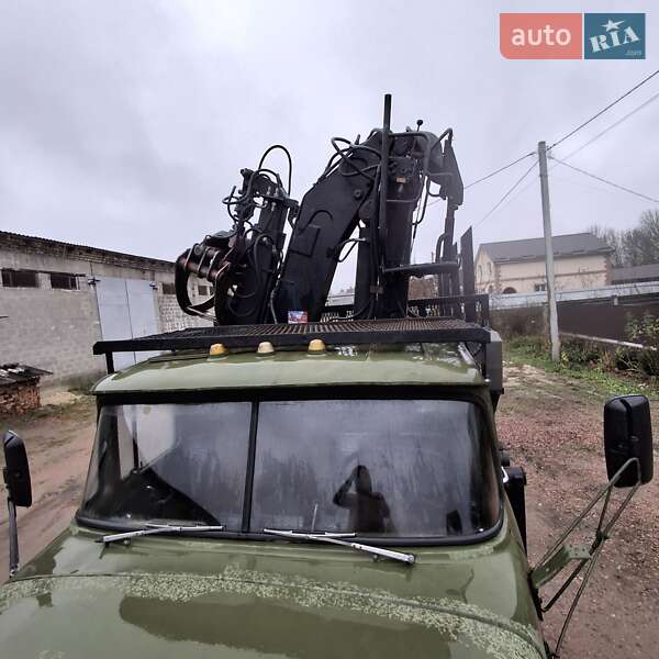 Лесовоз / Сортиментовоз ЗИЛ 131 1983 в Коростене