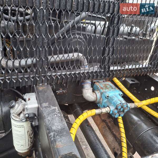 Лесовоз / Сортиментовоз ЗИЛ 131 1983 в Коростене