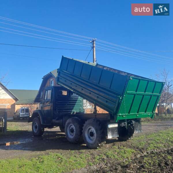 Самосвал ЗИЛ 131 1979 в Чорткове