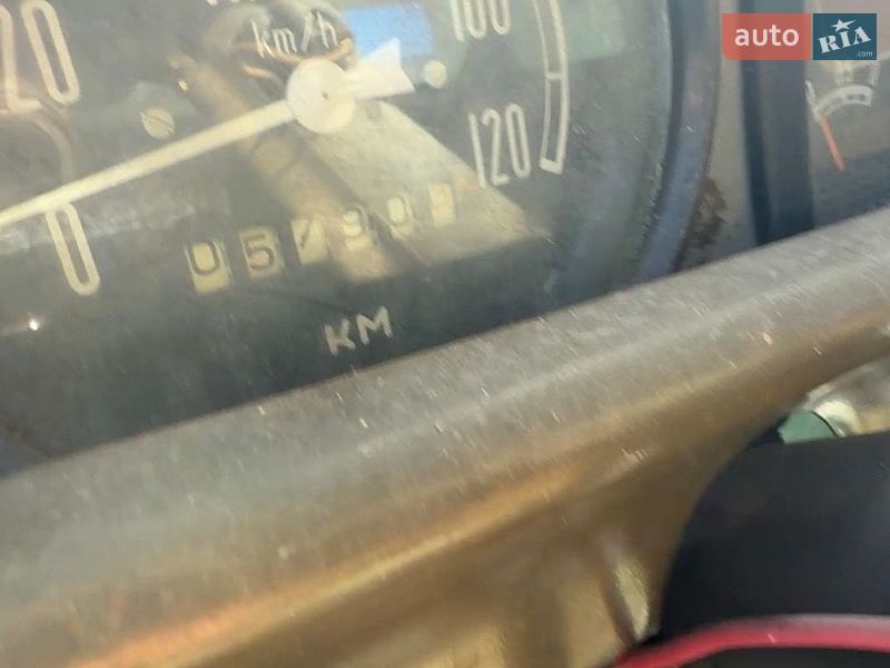 Самоскид ЗИЛ 131 1990 в Чернівцях