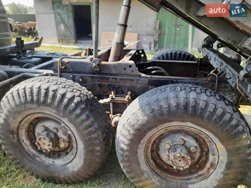 Самосвал ЗИЛ 157 1973 в Кременце