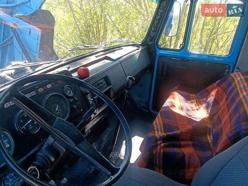 Самосвал ЗИЛ 4331 1990 в Баре