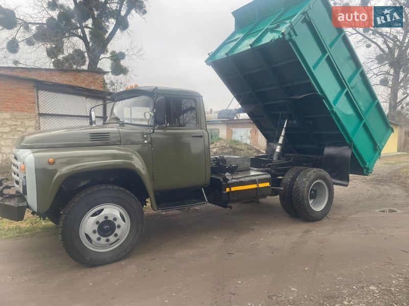 Самоскид ЗИЛ ММЗ 554 1990 в Гнівані