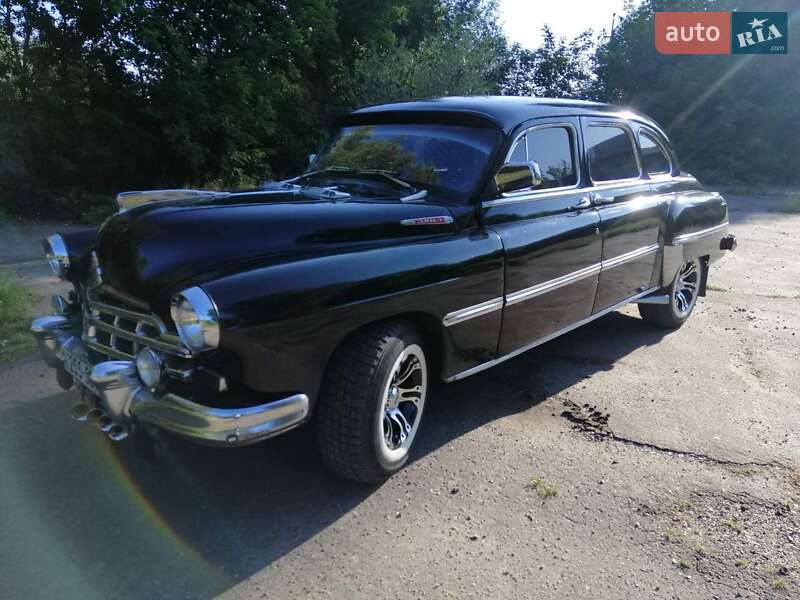 Седан ЗИМ 12 1955 в Чернигове