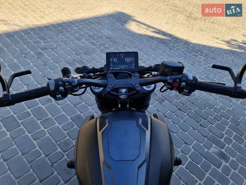 Мотоцикл Без обтекателей (Naked bike) Zontes ZT350-GK 2024 в Днепре