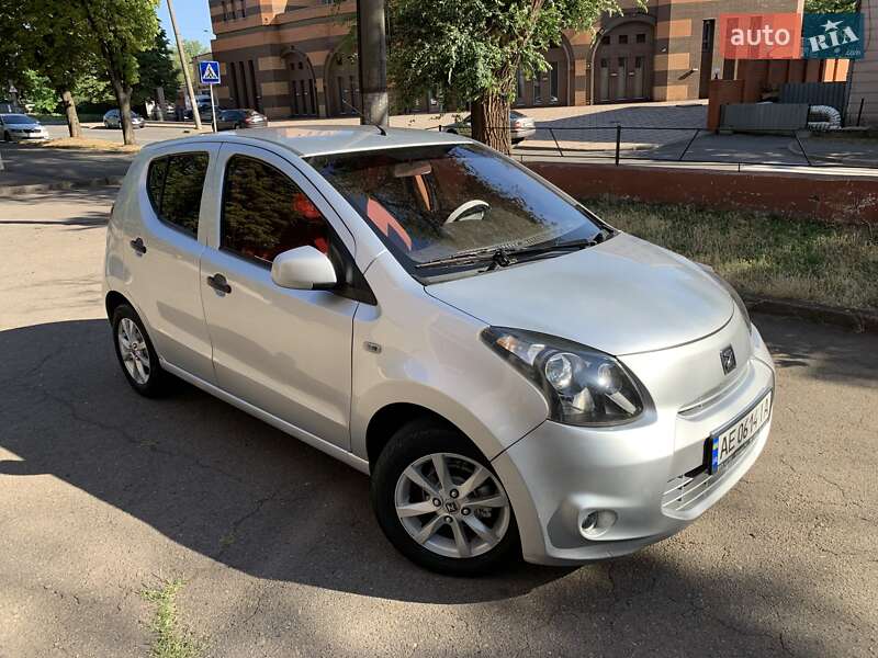 Хетчбек Zotye Z100 2015 в Кривому Розі фото 15 Хетчбек Zotye Z100 2015 в Кривому Розі