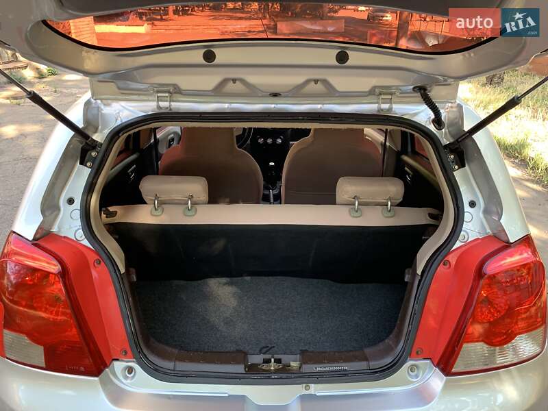 Хетчбек Zotye Z100 2015 в Кривому Розі фото 35 Хетчбек Zotye Z100 2015 в Кривому Розі