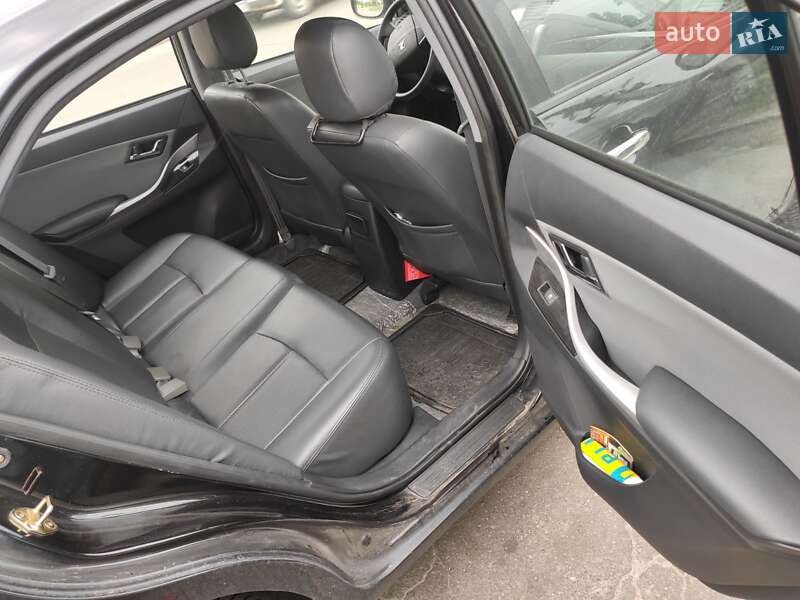 Седан Zotye Z300 2015 в Киеве