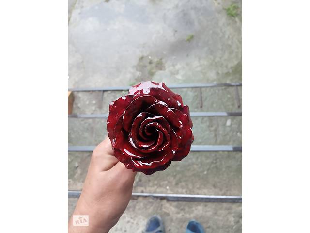 Металлические розы. Металлические розы.