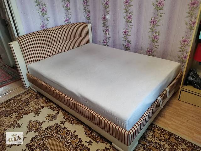 Продам кровать