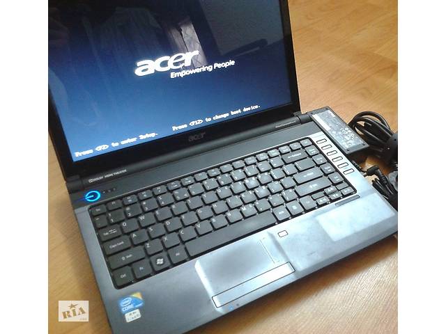 Быстрый игровой ноутбук Acer Aspire 4740G