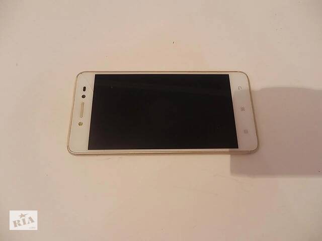 Мобильный телефон Lenovo S90