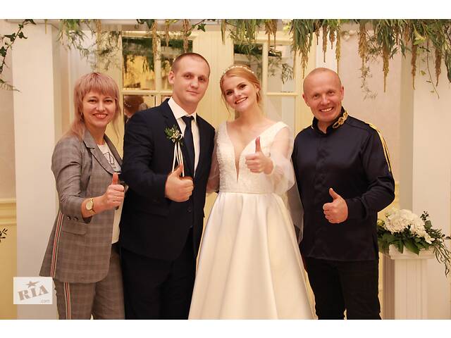 Ведущая свадьбы в Виннице Руслана Магденко