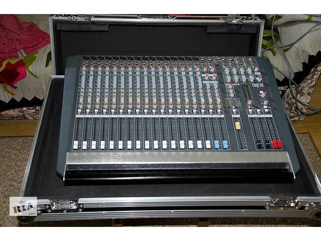 Мікшерний пульт Allen Heath PA20 CP ( 2x500 Watt)