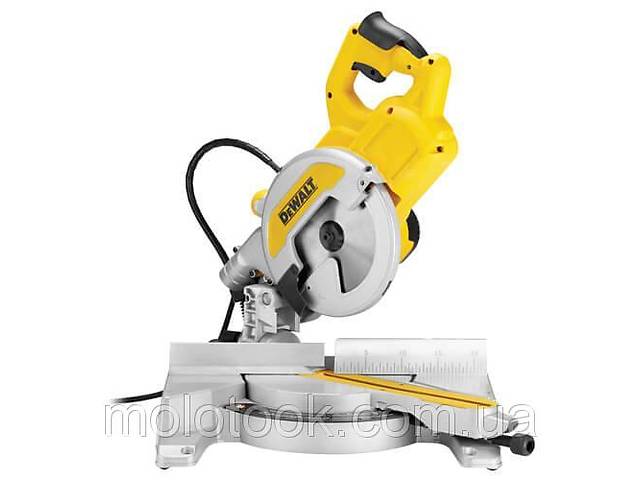 Пила торцовочная DeWALT DWS777