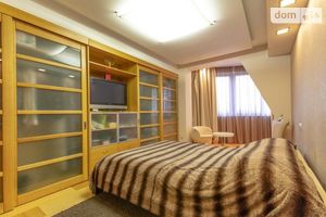Продається 5-кімнатна квартира 230 кв. м у Дніпрі
