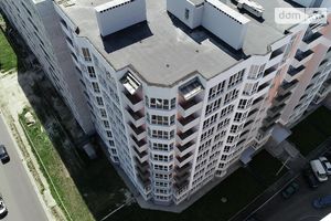 Продається 3-кімнатна квартира 88 кв. м у Чернігові